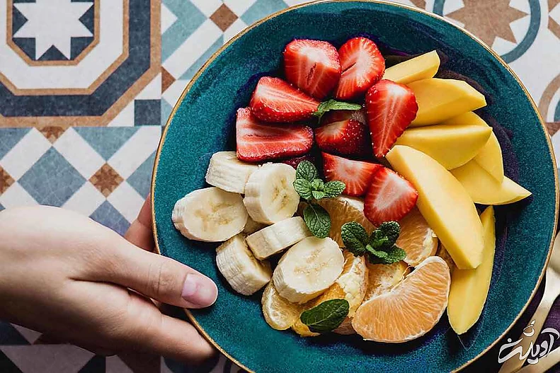 کاهش بوی بد بدن با این خوراکی ها - بهترین تغذیه تابستان از نظر طب سنتی و بوعلی سینا